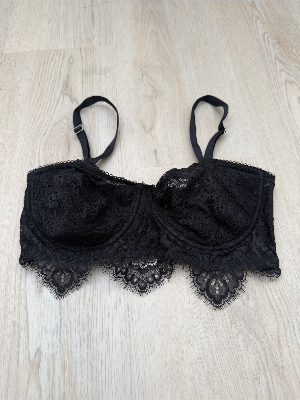 Victoria's Secret Black Eyelash Lace Longline Bra 34c